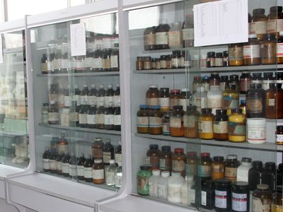 实验室常见化学药品的安全存储管理要求